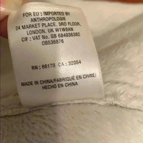 Hei Hei Reversible Hooded Sherpa Cape Poncho - Picture 5 of 5